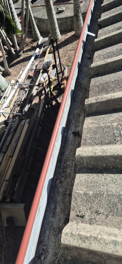 Gutter clearing – after