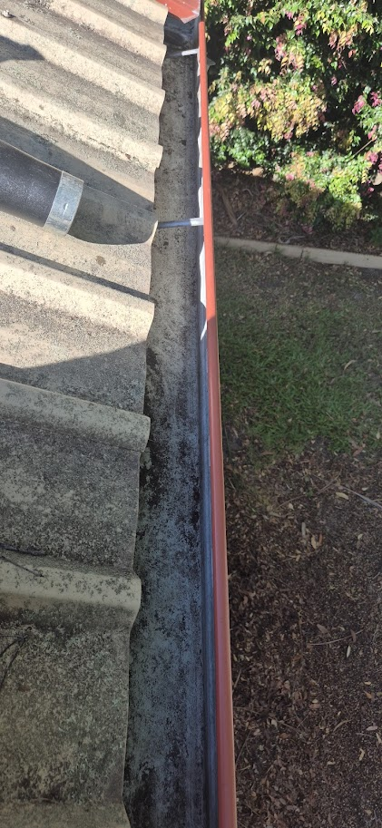 Gutter clean — Boronia Heights